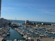 CARNON T2 de 30.60 m2 hab vue mer et port avec parking !
