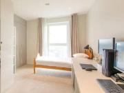 Carpenters Land Bridge, London, E20 2AR, United Kingdom...