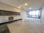 Carpet Floor | Resort Style Amenities I Unfurnished