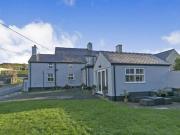 Carreglefn, Amlwch, 4 Bedroom End