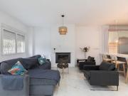 Carrer de Santa Pola, Valencia, Valencian Community 46024