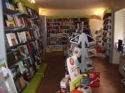 Cartoleria in vendita a Lucca