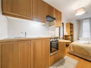 Cartwright Gardens, Bloomsbury, WC1H Studio to rent...