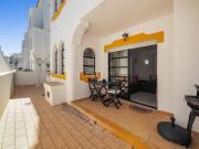 Carvoeiro Apartamento T1 no 1º andar com terraço 61m²...