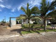 Casa 02 dormitórios com piscina e quiosque na João Alves!