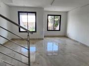 CASA 03 QTOS E 04 VAGAS CASA 03 QTOS E 04 VAGAS