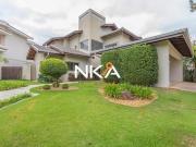 CASA 04 DORMITÓRIOS À VENDA NO CONDOMÍNIO MOINHO DE VENTO