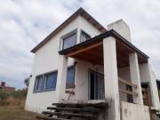 CASA 1 DORM CON GRAN TERRENO 1300 EN SIQUIMAN