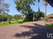 Casa 1 nivel con 2 bungalows, 5 rec+amaras alberca,...