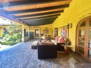 CASA 1 NIVEL EN VENTA CON ALBERCA, CANCHA DE TENIS Y...