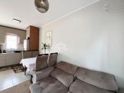 Casa 1dorm com garagem coberta e terreno nos fundos em...