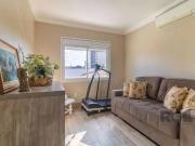 Casa 280mÂ² 3 dormitÃ³rios, 1 suÃte, 2 vagas no bairro...