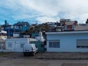 CASA + 2 DEPARTAMENTOS OPCION LOCAL COMERCIAL