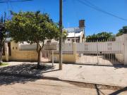 CASA 2 DORM EN VENTA + CASA 1 DORMITORIO, PLOTTIER