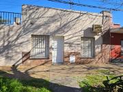 CASA 2 DORM EN VENTA en Fomento 9 de JULIO