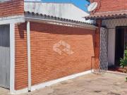 casa 2 dormitórios,2 banheiros,2 vagas. Bairro Camaqua