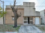 Casa 2 dormitorios 2 baños garage en venta en Ringuelet,...