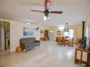 Casa 2 dormitorios c/ gran parque