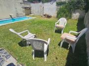 Casa 2 dormitorios con Cochera jardin y pileta