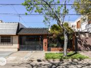 Casa 2 Dormitorios con jardín y pileta Artigas 500... Casa 2 Dormitorios con jardín y pileta Artigas 500...