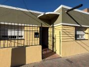 CASA 2 DORMITORIOS CON PATIO COCHERA GRAL BUSTOS