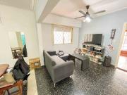 Casa 2 dormitorios, en venta en La Plata