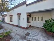 Casa 2 dormitorios sobre lote de 10 x 47 mts