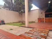 CASA 2 DORMITORIOS VENTA BANFIELD APTA CRÉDITO