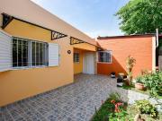 Casa 2 dormitorios venta La Plata parque y cochera