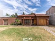 Casa 2 dormitorios y pileta en Ba. Patagonia