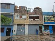 CASA 2 PISOS – 216M2 – 4 ESTACIONAMIENTOS AZOTEA