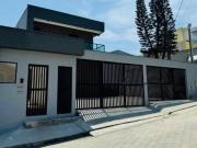 Casa 2 Quartos, 2 Suites, 1 Vaga