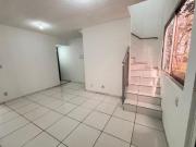 CASA 2 QUARTOS NA QC 7 AO LADO DO COMÉRCIO PRINCIPAL