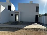 Casa 2 rec?maras con piscina entre M?rida y Progreso