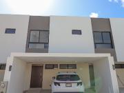 Casa 2 REC. y sala de TV en privada AMENIDADES