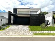 Casa 326m², 3 Suítes, 1 Master Piscina Alphaville 4