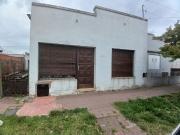 CASA 3 AMB CON ENTRADA VARIOS AUTOS, GARAGE, DEPOSITO O...