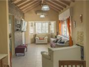 CASA 3 AMB. CON PILETA Y VERDE, Brandsen