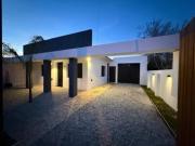 CASA 3 AMB RECICLADA PARQUE PILETA QUINCHO