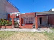 CASA 3 AMB. VENTA VILLA LUZURIAGA JARDIN MÁS DEPTO CASA 3 AMB. VENTA VILLA LUZURIAGA JARDIN MÁS DEPTO