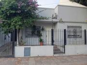 CASA 3 AMBIENTES CON JARDIN, FONDO LIBRE, TERRAZA Y BALCON