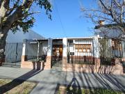 Casa 3 ambientes con lavadero parrilla, quincho y...