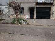 CASA 3 AMBIENTES CON TERRAZA Y DOS COCHERAS