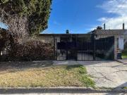 CASA 3 AMBIENTES EN VENTA EN CLAYPOLE