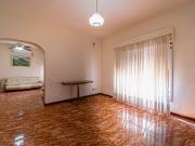 CASA 3 AMBIENTES EN VENTA TAPIALES CON GRAN PARQUE
