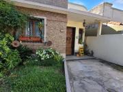 CASA 3 AMBIENTES + ESCRITORIO, PATIO Y COCHERA