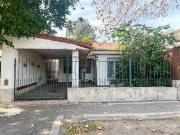 CASA 3 AMBIENTES JARDIN COCHERA GALERIA LOMAS DE Z