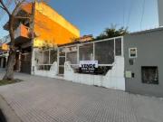 Casa 3 ambientes sobre lote propio Av Escalada 2300