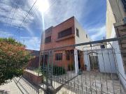 Casa 3 dorm. + 2 monoambientes en Zona Sur