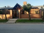 CASA 3 DORM ARGUELLO EXCELENTE ESTADO